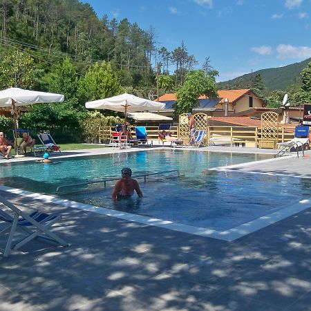 Villaggio Camping Valdeiva デイヴァ・マリーナ エクステリア 写真